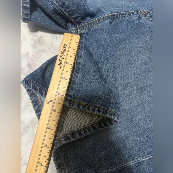 Levi's Vintage Women's Denim Short
Overalls Size M Blue Jean - Picture 10 of 16